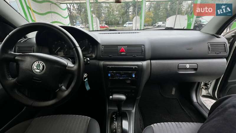 Ліфтбек Skoda Octavia 2003 в Броварах