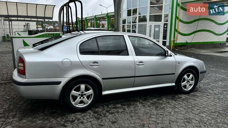 Ліфтбек Skoda Octavia 2003 в Броварах