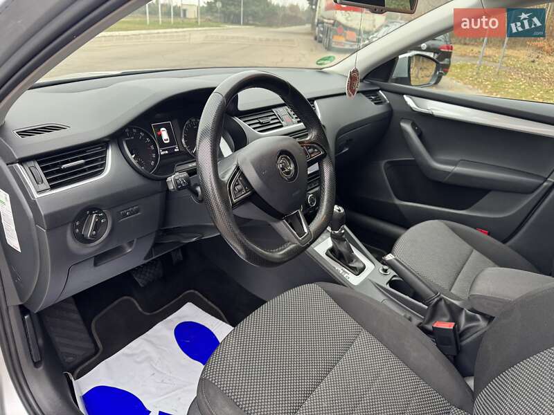 Универсал Skoda Octavia 2016 в Ковеле