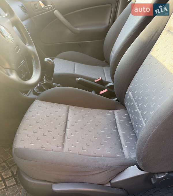 Ліфтбек Skoda Octavia 2001 в Охтирці