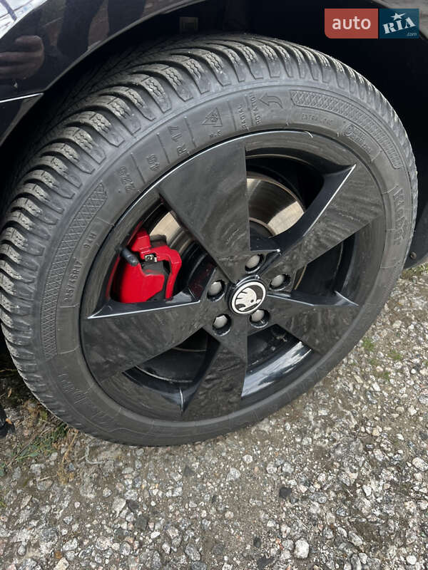 Универсал Skoda Octavia 2017 в Покрове