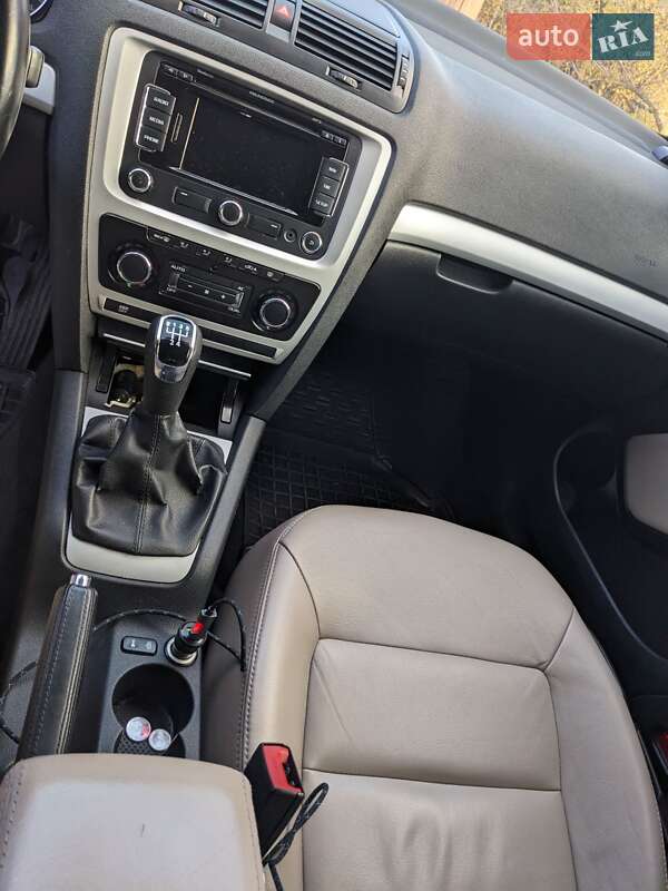 Универсал Skoda Octavia 2010 в Дрогобыче