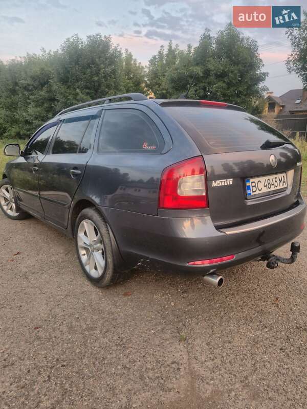 Универсал Skoda Octavia 2012 в Самборе