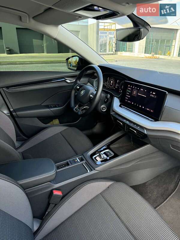 Лифтбек Skoda Octavia 2024 в Днепре