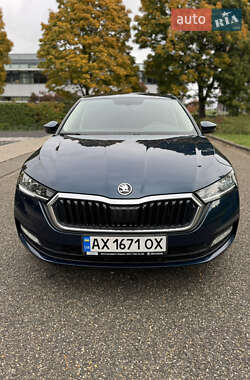 Лифтбек Skoda Octavia 2023 в Львове
