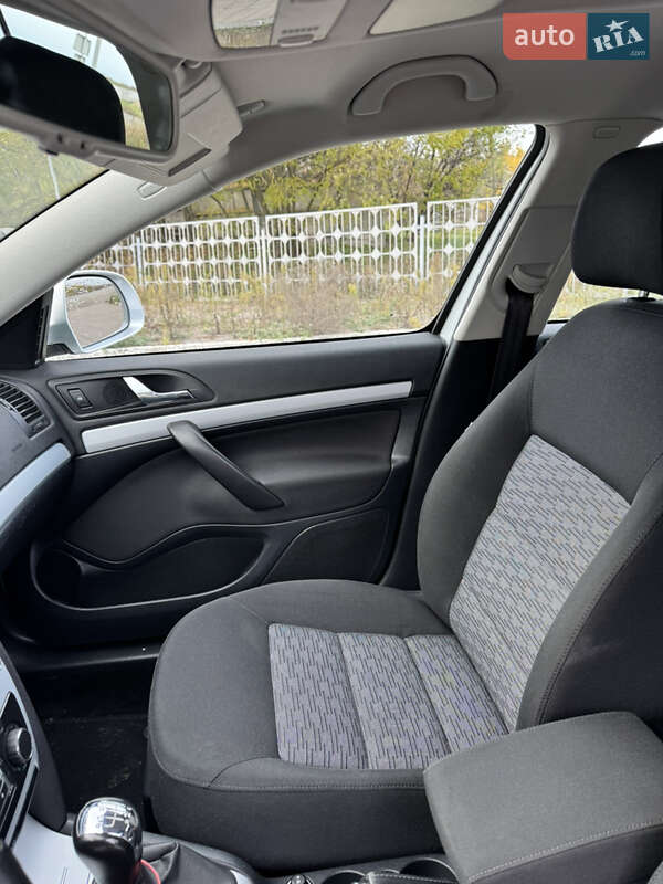 Универсал Skoda Octavia 2009 в Великой Багачке фото 20 Универсал Skoda Octavia 2009 в Великой Багачке