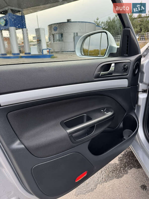 Универсал Skoda Octavia 2009 в Великой Багачке фото 31 Универсал Skoda Octavia 2009 в Великой Багачке