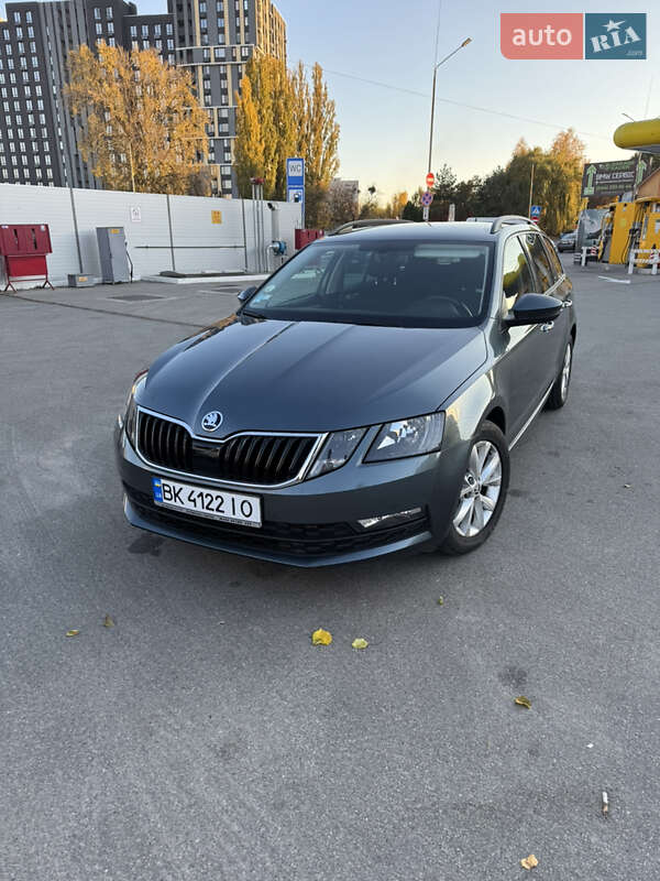 Универсал Skoda Octavia 2018 в Софиевской Борщаговке
