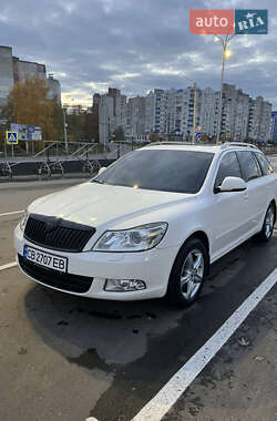 Универсал Skoda Octavia 2011 в Чернигове