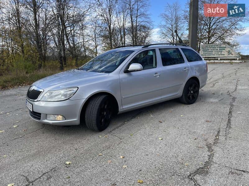 Универсал Skoda Octavia 2012 в Кельменцах фото 10 Универсал Skoda Octavia 2012 в Кельменцах