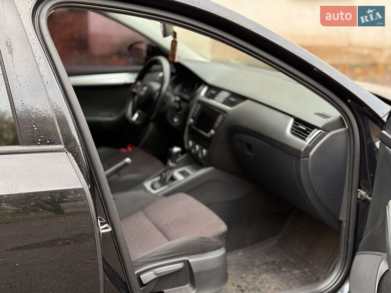 Универсал Skoda Octavia 2015 в Кривом Роге