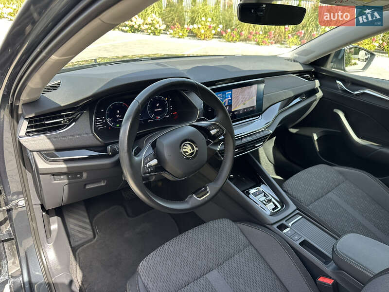 Универсал Skoda Octavia 2021 в Луцке фото 35 Универсал Skoda Octavia 2021 в Луцке