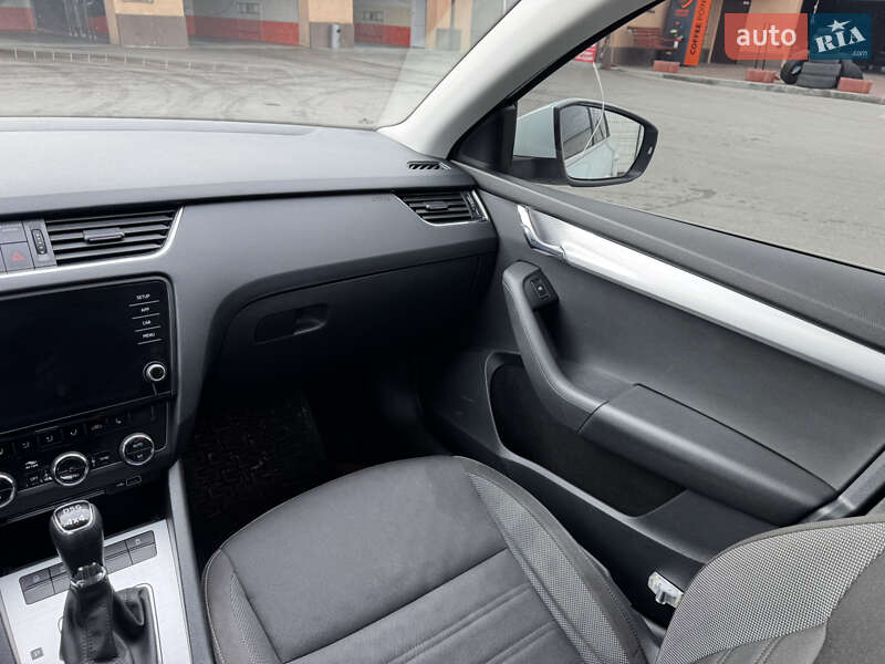 Универсал Skoda Octavia 2018 в Буче