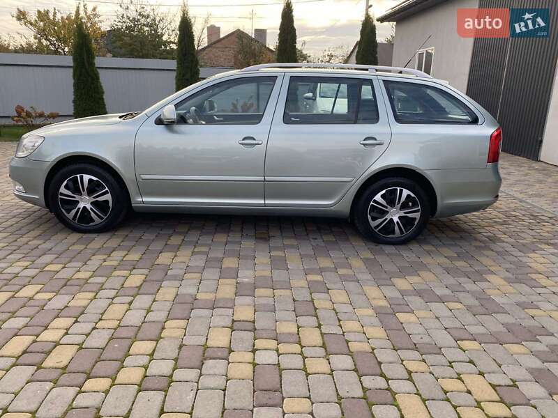 Універсал Skoda Octavia 2009 в Нововолинську