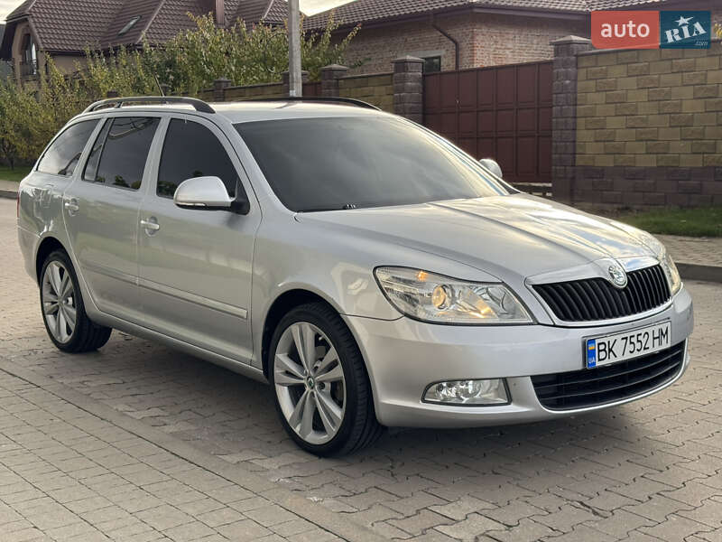 Универсал Skoda Octavia 2012 в Ровно