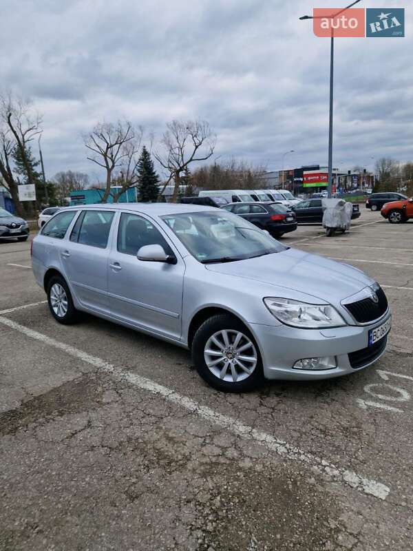 Универсал Skoda Octavia 2011 в Львове