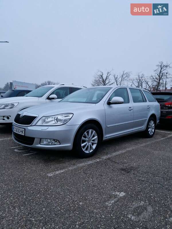 Универсал Skoda Octavia 2011 в Львове