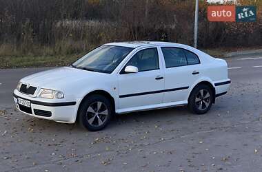 Лифтбек Skoda Octavia 1998 в Киеве