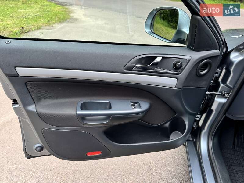 Универсал Skoda Octavia 2012 в Житомире фото 11 Универсал Skoda Octavia 2012 в Житомире