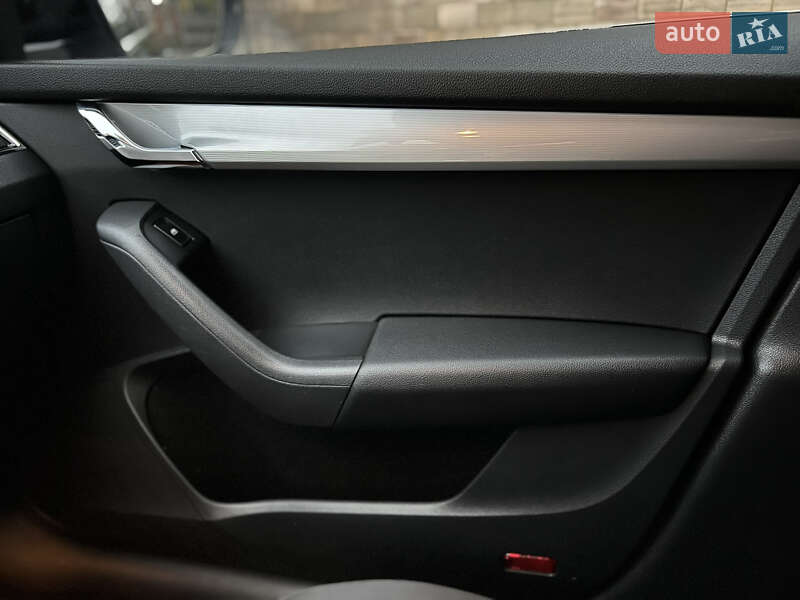 Универсал Skoda Octavia 2015 в Харькове