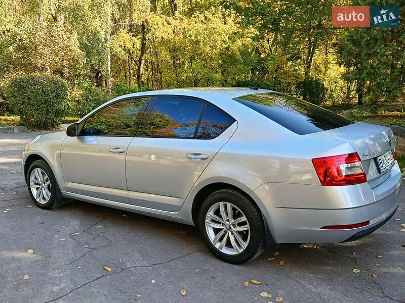 Лифтбек Skoda Octavia 2020 в Волочиске