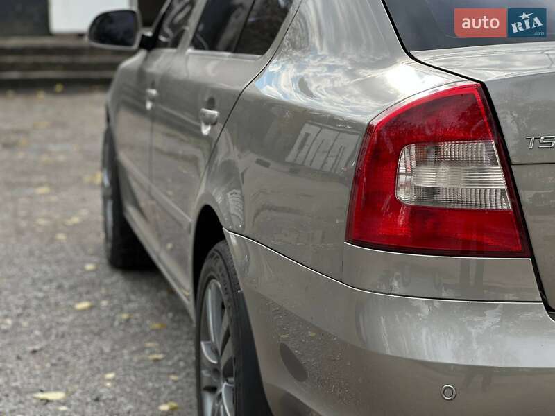 Лифтбек Skoda Octavia 2010 в Каменском