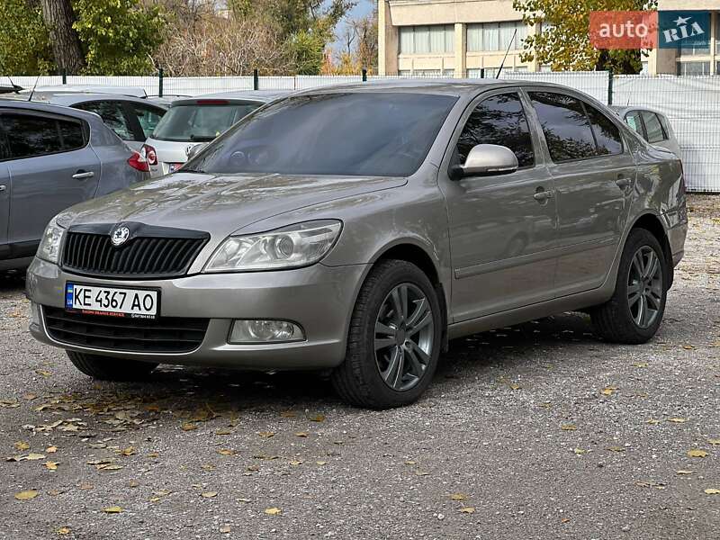 Лифтбек Skoda Octavia 2010 в Каменском