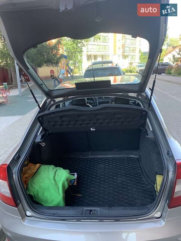 Лифтбек Skoda Octavia 2009 в Львове