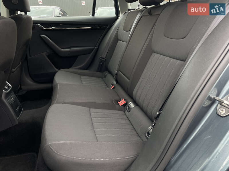 Универсал Skoda Octavia 2019 в Луцке фото 27 Универсал Skoda Octavia 2019 в Луцке