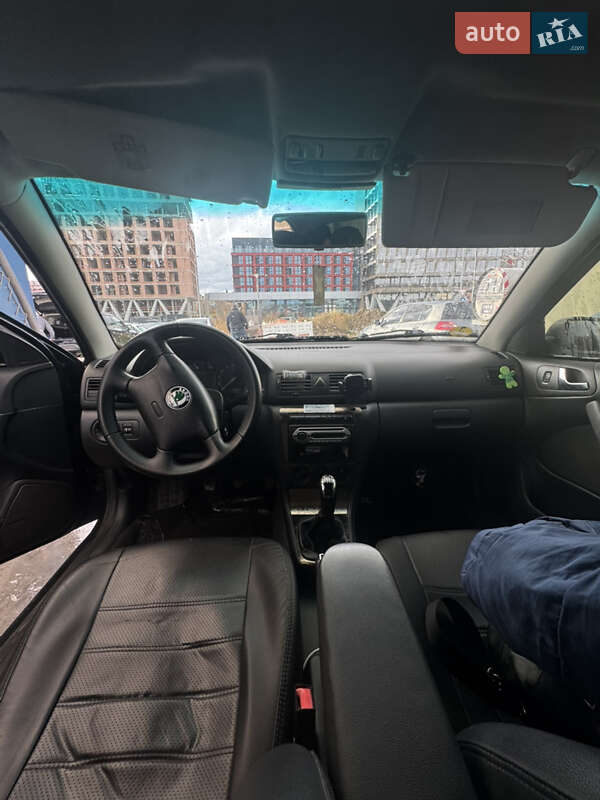 Лифтбек Skoda Octavia 2001 в Львове