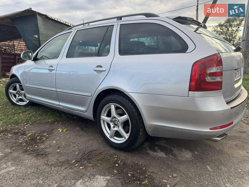 Универсал Skoda Octavia 2010 в Житомире