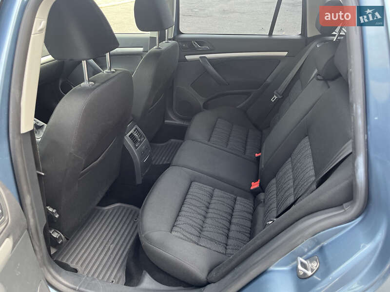 Универсал Skoda Octavia 2010 в Бродах фото 17 Универсал Skoda Octavia 2010 в Бродах