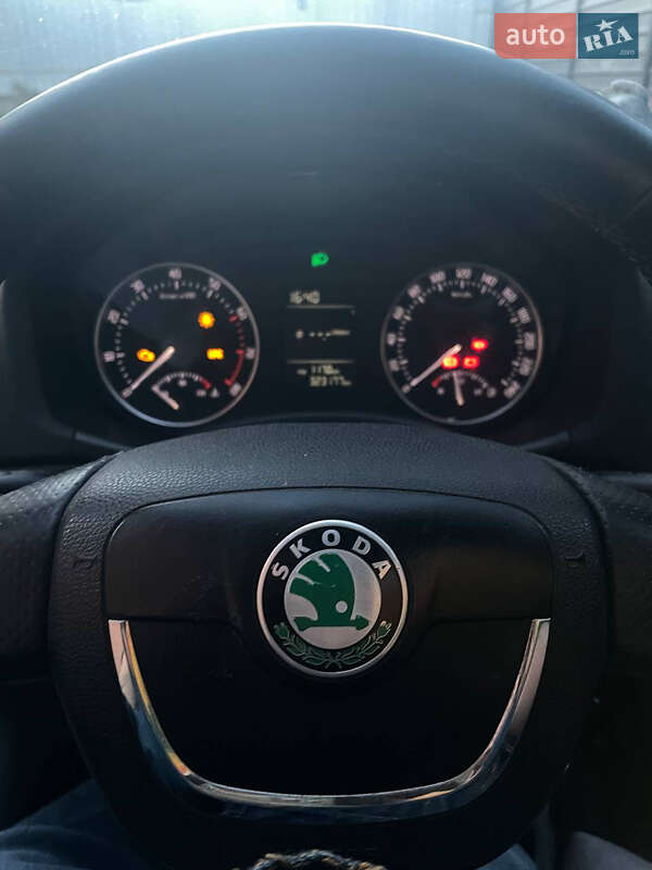 Лифтбек Skoda Octavia 2011 в Киеве фото 7 Лифтбек Skoda Octavia 2011 в Киеве