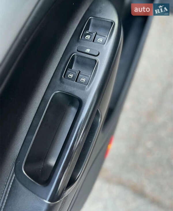 Универсал Skoda Octavia 2009 в Чугуеве