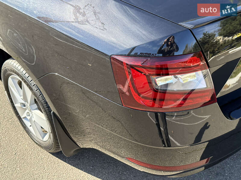 Лифтбек Skoda Octavia 2017 в Одессе