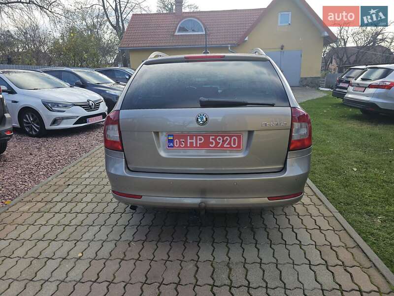 Универсал Skoda Octavia 2012 в Стрые
