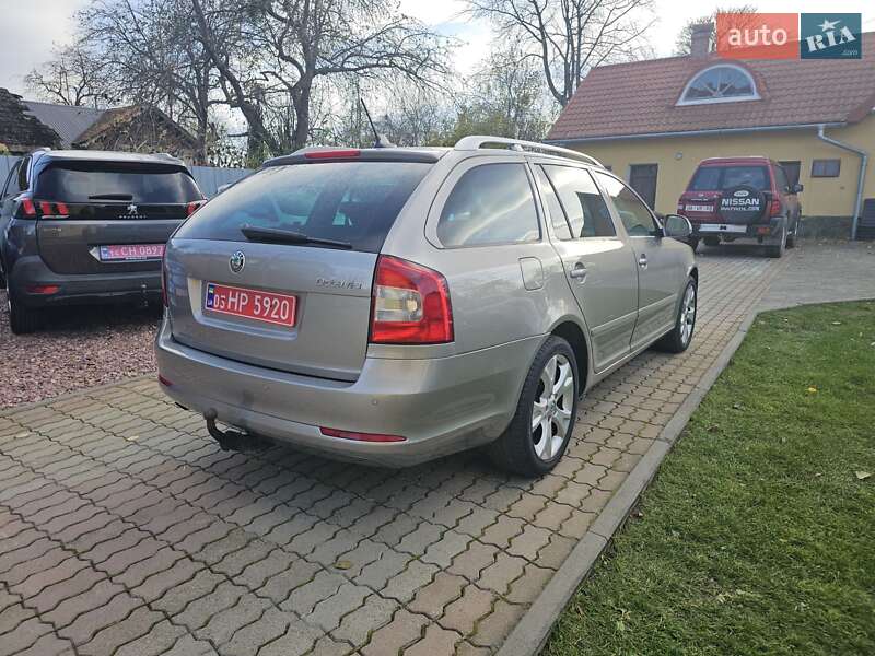 Универсал Skoda Octavia 2012 в Стрые