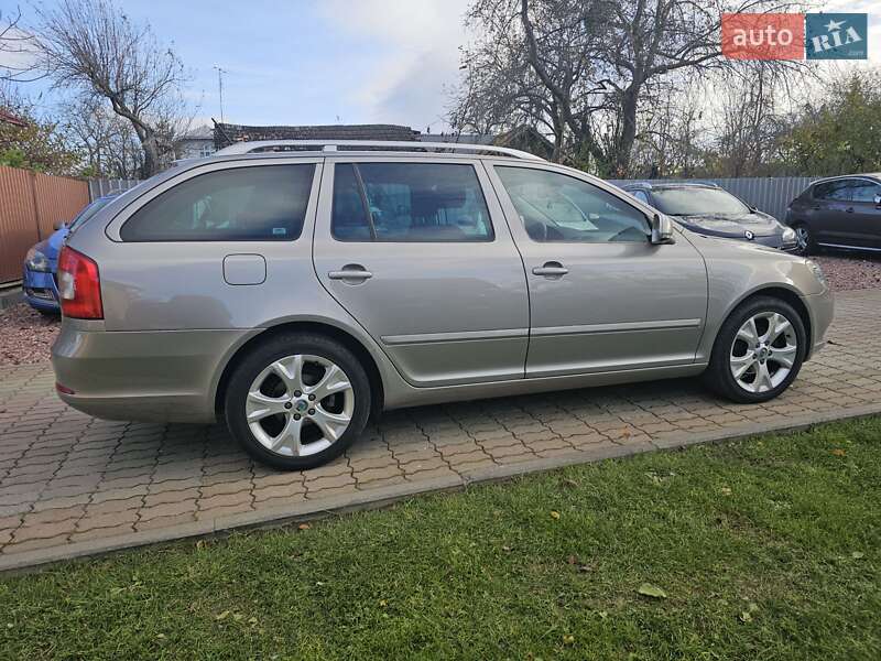 Универсал Skoda Octavia 2012 в Стрые
