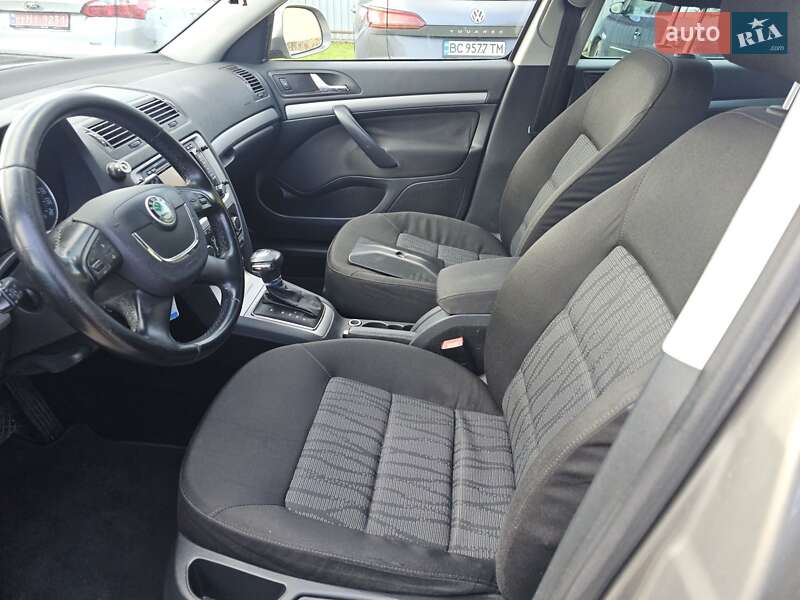 Универсал Skoda Octavia 2012 в Стрые