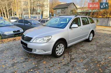 Универсал Skoda Octavia 2010 в Миргороде