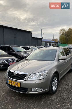Универсал Skoda Octavia 2010 в Луцке