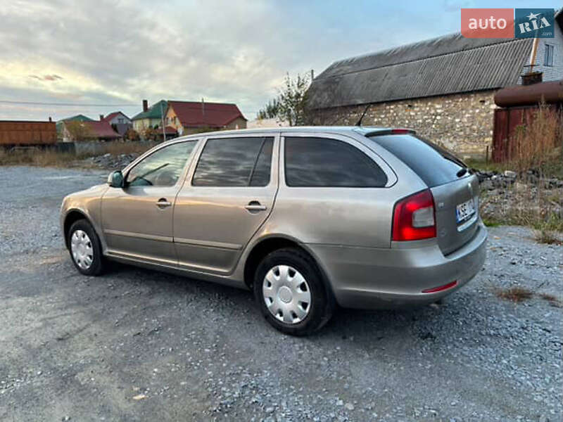 Универсал Skoda Octavia 2009 в Киеве фото 4 Универсал Skoda Octavia 2009 в Киеве