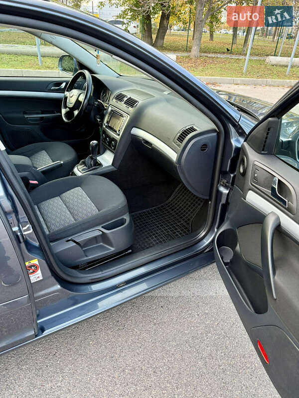 Универсал Skoda Octavia 2010 в Запорожье фото 19 Универсал Skoda Octavia 2010 в Запорожье