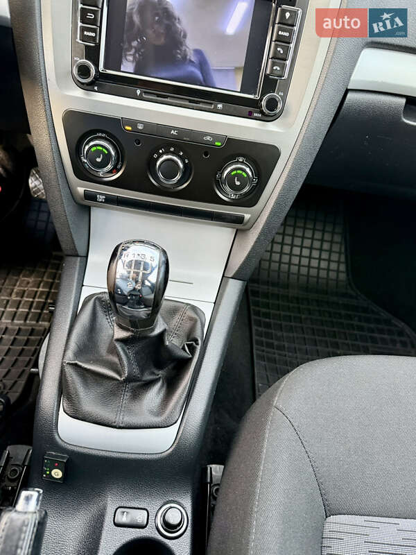 Универсал Skoda Octavia 2010 в Запорожье фото 21 Универсал Skoda Octavia 2010 в Запорожье