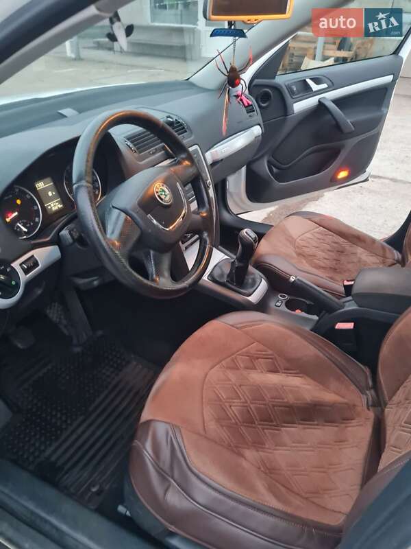 Универсал Skoda Octavia 2011 в Новом Буге