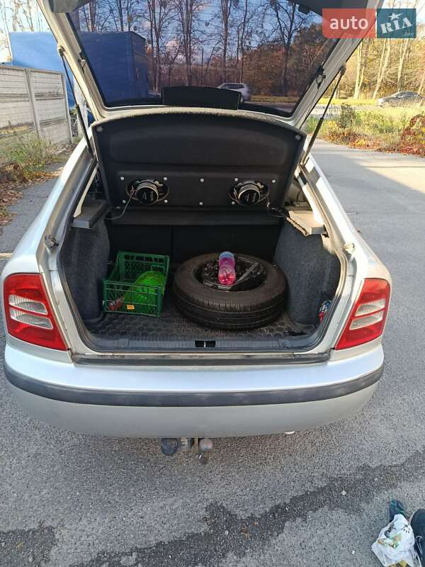 Лифтбек Skoda Octavia 2001 в Виннице