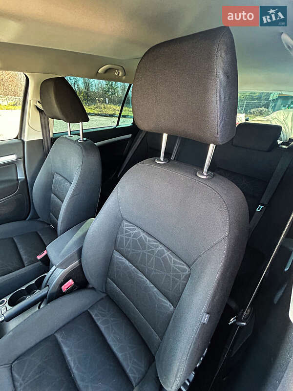 Универсал Skoda Octavia 2011 в Житомире фото 12 Универсал Skoda Octavia 2011 в Житомире