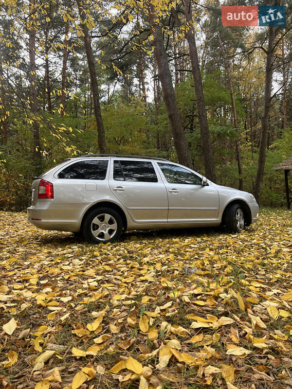 Универсал Skoda Octavia 2010 в Ровно фото 12 Универсал Skoda Octavia 2010 в Ровно