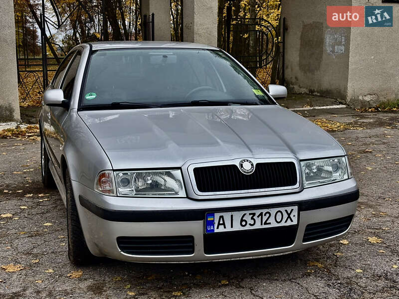 Лифтбек Skoda Octavia 2000 в Маньковке