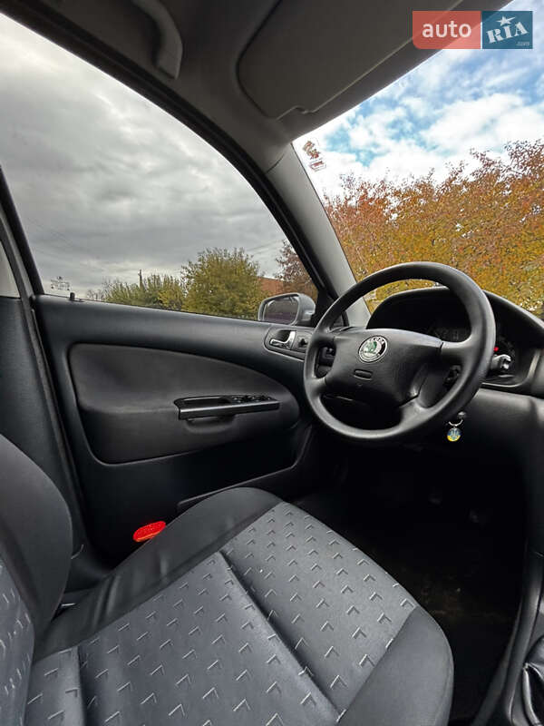 Лифтбек Skoda Octavia 2000 в Маньковке